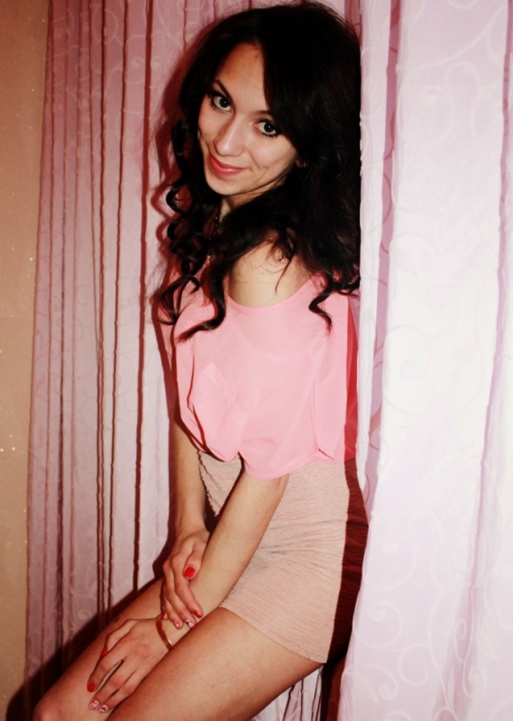 Белла, 22 года, 2 размер груди